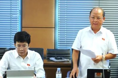 Đoàn đại biểu Quốc hội tỉnh Lào Cai tham gia góp ý hoàn thiện các dự án luật về kinh tế, tài chính