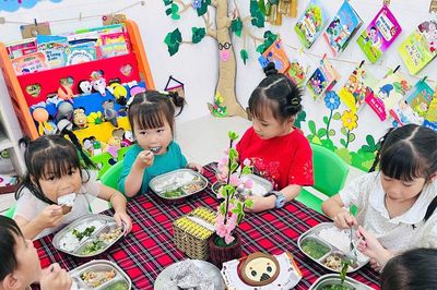 Nâng chất lượng bữa ăn bán trú cho trẻ