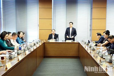 Đoàn ĐBQH tỉnh Ninh Bình đề xuất hoàn thiện quy định về dịch vụ bưu chính