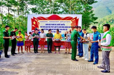Tuyên truyền pháp luật, củng cố khối đại đoàn kết