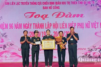 Phát huy truyền thống nữ chiến sĩ Quân khu Trị Thiên anh hùng