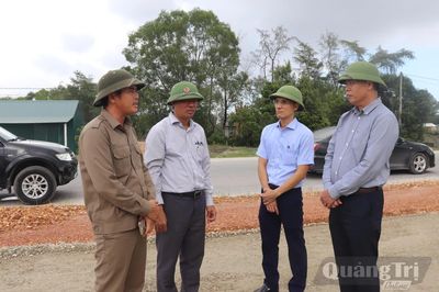 Sớm giải quyết vướng mắc để đẩy nhanh tiến độ dự án Quốc lộ 15D