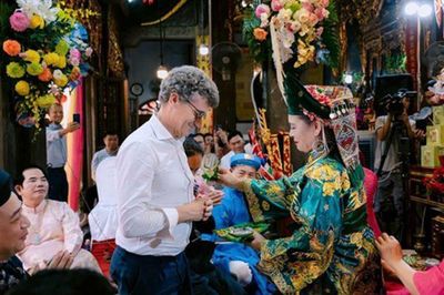 Ngày Quốc tế Di sản 17/10: NNƯT Trần Thị Huệ giữ "lửa" tín ngưỡng thờ Mẫu Phủ Dầy
