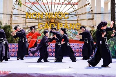 Đặc sắc nghệ thuật múa Chầu