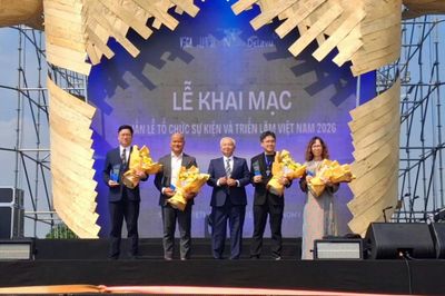 Triểm lãm quốc tế PLASE Show Hà Nội 2026 chính thức khai mạc