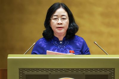 Cử tri lo ngại trước hành vi gian lận thi cử, thủ tục cấp sổ đỏ còn chậm trễ