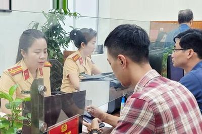 Chậm đăng ký khi mua xe mô tô, xe gắn máy mới: Thiệt hại đủ đường