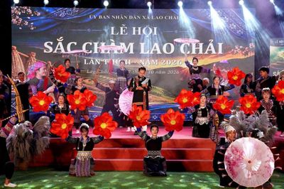 Sắc chàm Lao Chải và bài toán biến văn hóa thành sinh kế
