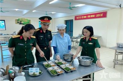 Cô Tấm người Mường ở Học viện Chính trị