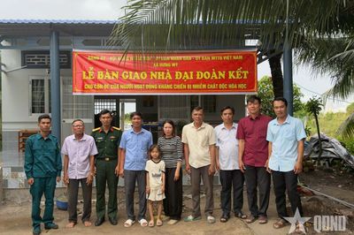 Xã Hưng Mỹ (Cà Mau): Nghĩa tình quân dân qua những mái ấm Đại đoàn kết