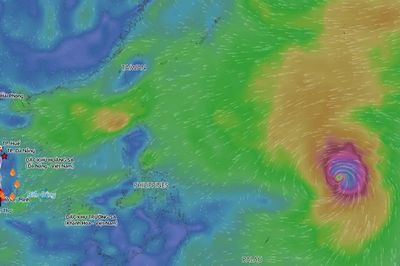 Siêu bão Champi đang giật trên cấp 17, Bắc Biển Đông có thể có sóng cao 5m