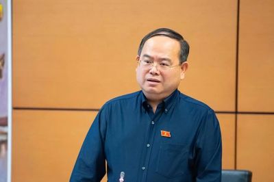 Bí thư Quảng Ninh: 'Tăng trưởng dưới 10% thì cách chức cả bí thư, chủ tịch'