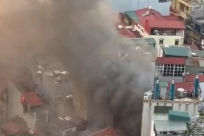 Cháy nhà trong ngõ ở Xuân Đỉnh, Hà Nội