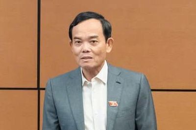 Bí thư TPHCM: Không ăn xổi ở thì, không bằng mọi giá để đạt tăng trưởng 2 con số