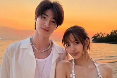 Lisa BlackPink mặn nồng bên bạn trai hot boy kém 3 tuổi