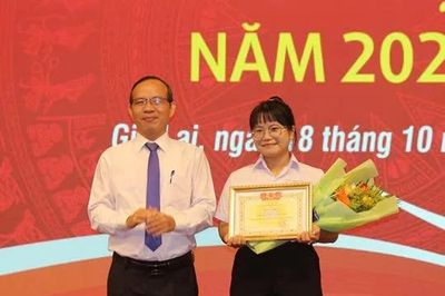 Nữ sinh Đào Trúc Mai đoạt giải Nhất thi tìm hiểu về Gia Lai