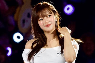 JYP Entertainment gây tranh cãi vì động thái liên quan đến Jeongyeon sau khi rời công ty