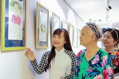 Giới thiệu các tác phẩm ký họa chân dung Mẹ Việt Nam Anh hùng nhân dịp 20/10