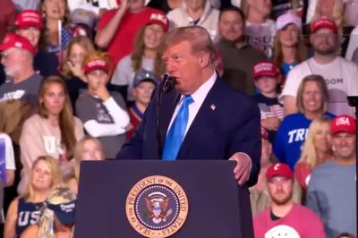 Ông Trump vận động tại Kentucky, cam kết đầu tư 100 triệu USD có điều kiện