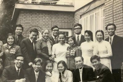 'Bóng hồng' ngoại giao Phan Thị Minh Hiền