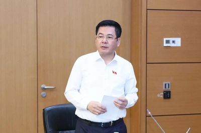 Tăng cường giám sát, bảo vệ nhà đầu tư chứng khoán