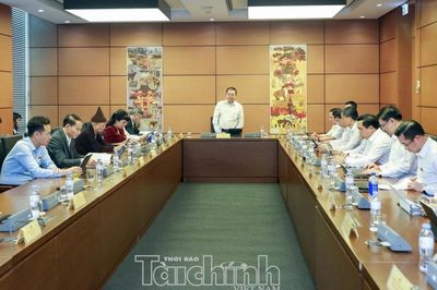 Tạo thuận lợi cho huy động vốn gắn với bảo vệ quyền lợi nhà đầu tư