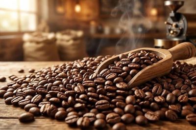 Ngày 18/10: Giá cà phê đảo chiều tăng, hồ tiêu giảm