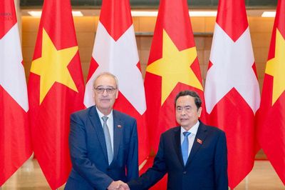 Chủ tịch Quốc hội Trần Thanh Mẫn hội kiến Tổng thống Thuỵ Sĩ