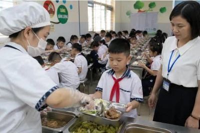 Số hóa thực đơn học đường: Thêm công cụ cho bữa ăn bán trú