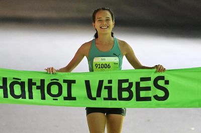 Hồng Lệ, Anh Khôi vô địch marathon VPIM 2026
