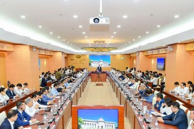 Thống đốc họp với các ngân hàng thương mại: Đồng loạt giảm lãi suất trên diện rộng