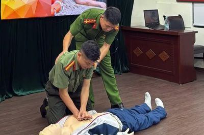 Tập huấn kỹ năng cứu nạn, cứu hộ người đuối nước và sơ cứu ban đầu