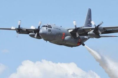 Hải quân Mỹ tiếp nhận máy bay C-130J đầu tiên để phát triển 'máy bay ngày tận thế' E-130J
