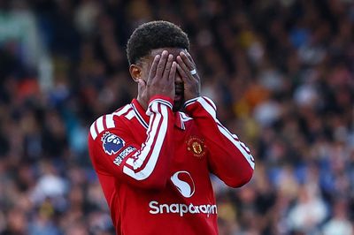 Leeds cho thấy MU đã tụt lại xa đến mức nào