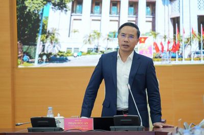 Thống đốc NHNN họp với 46 lãnh đạo ngân hàng bàn việc giảm lãi suất