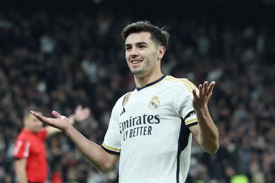 Bí ẩn ngôi sao bị Mourinho bỏ quên ở Real Madrid