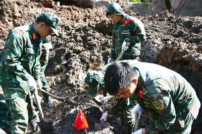 TP.HCM:Phát hiện thêm 14 hài cốt liệt sĩ tại Công viên Lê Thị Riêng
