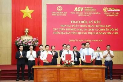 Quảng Trị hợp tác phát triển vận tải hàng không