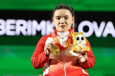 Hai lực sĩ Trung Quốc viết câu chuyện phi thường tại Asian Para Games 5 - 2026