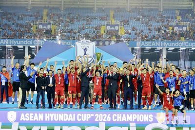 Phía sau những thành tích lịch sử của bóng đá Việt Nam