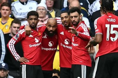 Man Utd lập kỷ lục buồn sau trận hòa Leeds