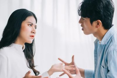 Bí quyết 'hâm nóng' tình cảm sau những trận cãi vã nảy lửa