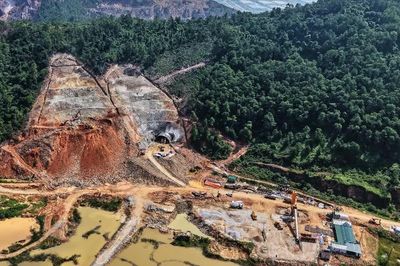 Cao tốc Vinh – Thanh Thủy: Kiểm soát nguồn vật liệu gắn với tiến độ và an toàn thi công