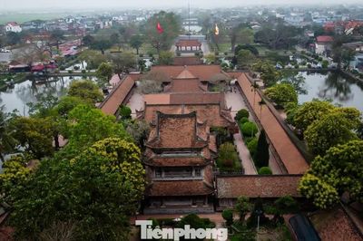 Bên trong bảo vật quốc gia gần 400 năm tuổi ở Hưng Yên