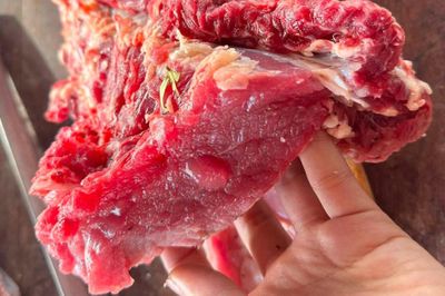 Những bộ phận thịt bò ngon đến mấy cũng nên hạn chế ăn