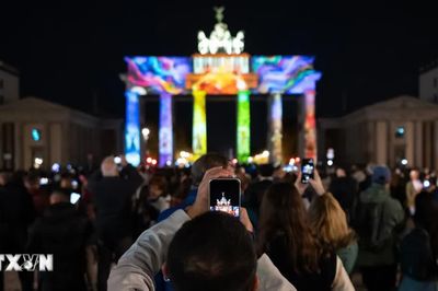 Đức: Rực rỡ lễ hội ánh sáng tại thủ đô Berlin