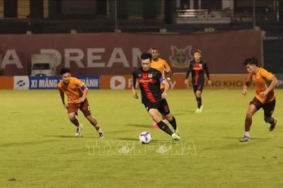 V.League 1-2026/2027: Ninh Bình giữ ngôi đầu, Công an Hà Nội nhận thất bại