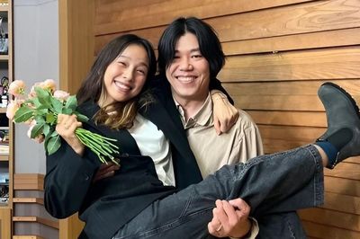 Lee Hyori chăm sóc chồng bị bệnh về thần kinh phế vị