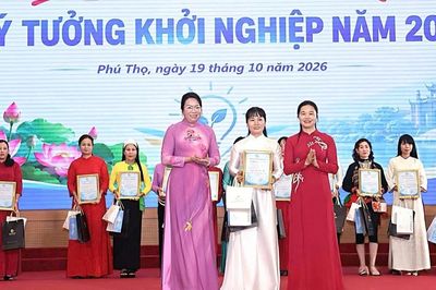 Phụ nữ Đất Tổ đưa sản vật quê hương vào hành trình du lịch xanh