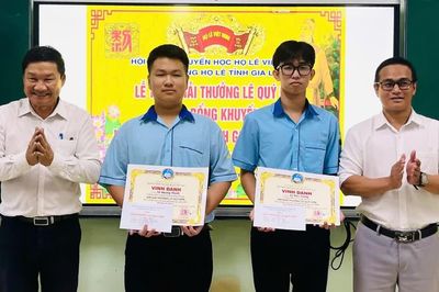 Hội đồng họ Lê tỉnh Gia Lai trao học bổng khuyến học, khuyến tài